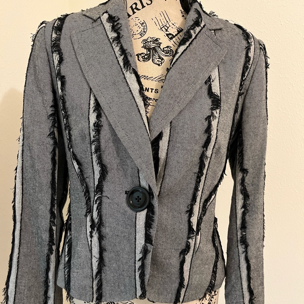 Fitted Blazer/Suit Jacket Sz 4